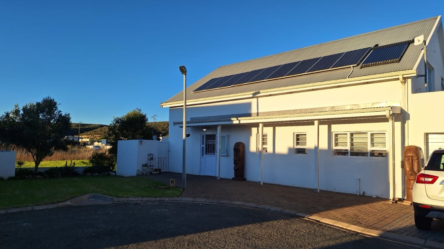 3 Bedroom Property for Sale in Stilbaai Oos Western Cape